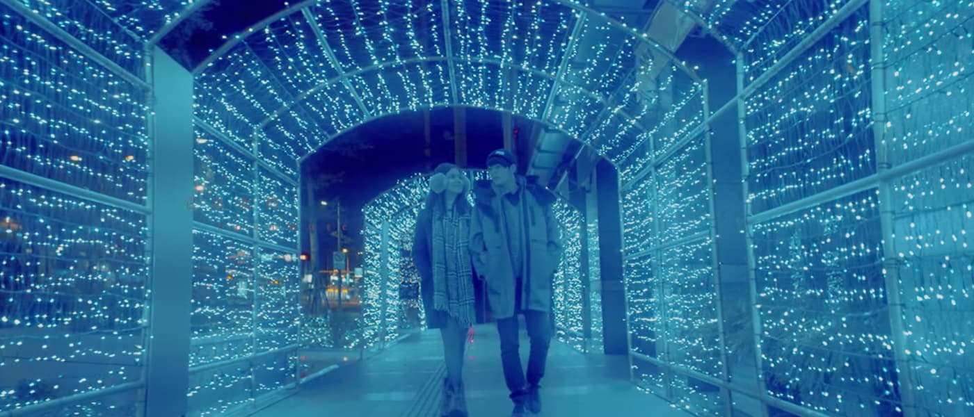 賴慈泓 - 床 (feat. 李洛洋) [Official Music Video]